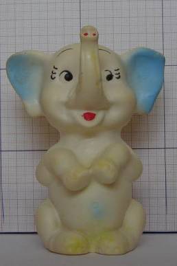 Pouet Pouet 'petit éléphant' debout