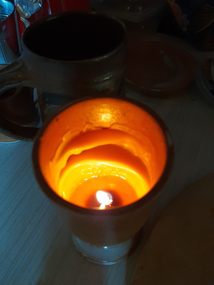 Bougies naturelles en cire locale ! Bougies naturelles en cire locale !