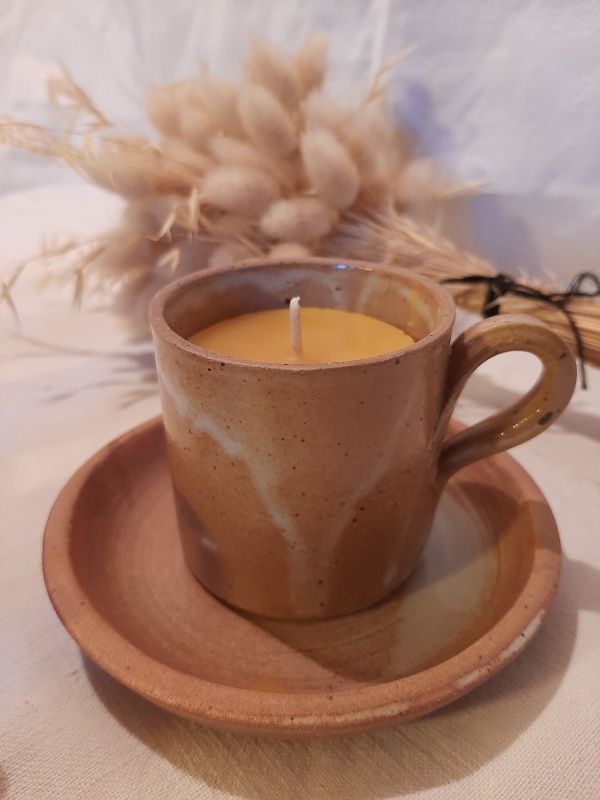 bougies cire locale naturelle dans tasse en grès bougies cire locale naturelle dans tasse en grès