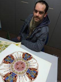 Galerie éphémère dans les locaux et commerces : 15 artistes 'de papier' s'exposent !