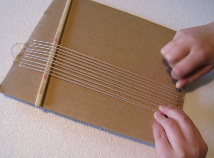 Le tissage, une activité créative pour tous ! Le tissage, une activité créative pour tous !