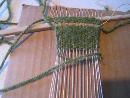 Le tissage, une activité créative pour tous ! Le tissage, une activité créative pour tous !