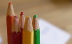 Je trie mes crayons ! Je trie mes crayons !